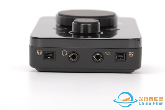 2200的耳機聲卡套裝 羅技Astro A40 MixAMP Pro評測-6685