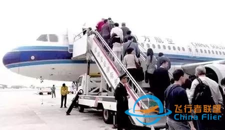 坐飛機就得看！乘飛機十大安全常識-3972