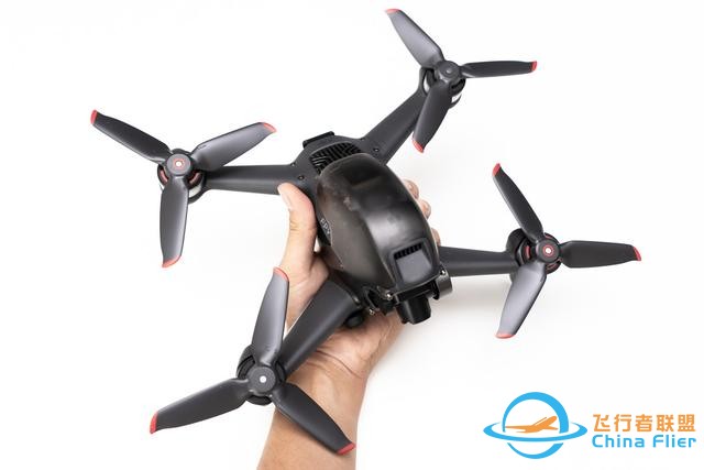 零基礎也能玩的穿越機？大疆DJI FPV Combo穿越機開箱試飛-4902