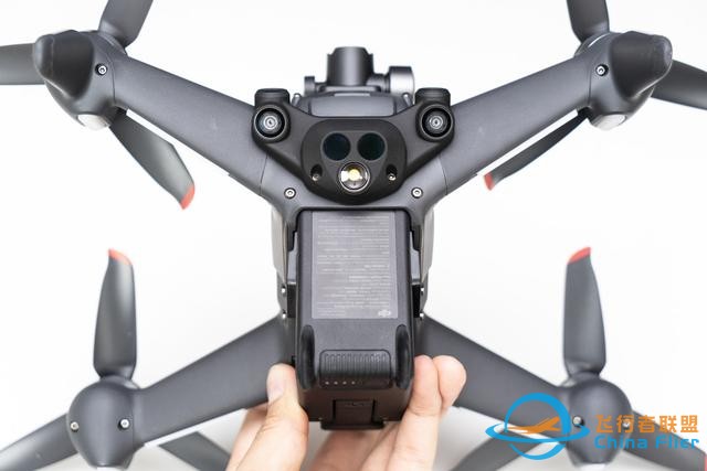 零基礎也能玩的穿越機？大疆DJI FPV Combo穿越機開箱試飛-6294
