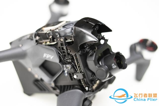 零基礎也能玩的穿越機？大疆DJI FPV Combo穿越機開箱試飛-405