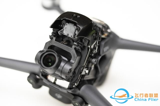 零基礎也能玩的穿越機？大疆DJI FPV Combo穿越機開箱試飛-1380