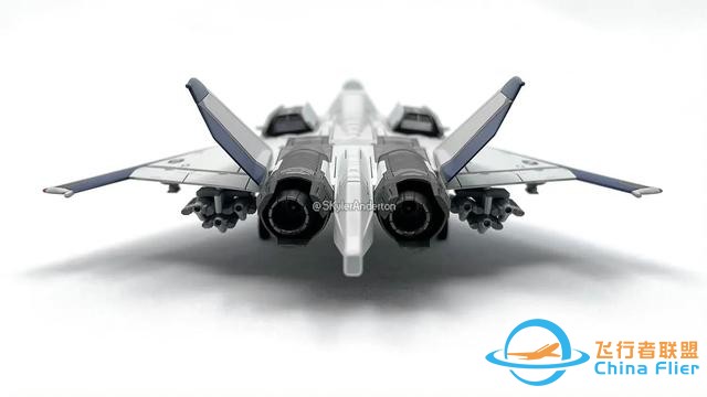 游戲《皇牌空戰》：CFA-44 戰斗機-2400