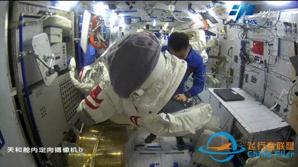 飛行不停，訓(xùn)練不止，航天員在軌訓(xùn)練學(xué)問多-9439
