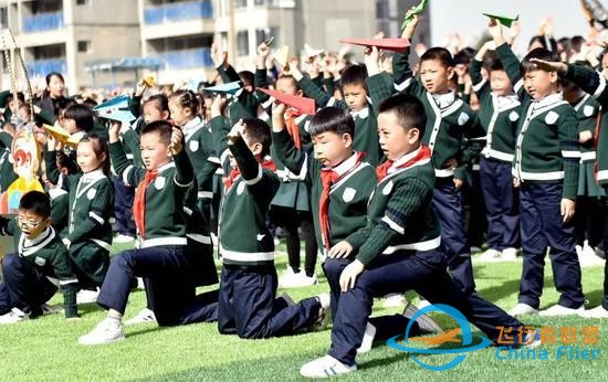 科技?jí)粝腼w上藍(lán)天 浐灞小小少年 逐夢(mèng)向前-8696