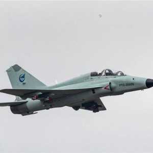 “梟龍”和殲7的融合體，FTC-2000G攻擊機