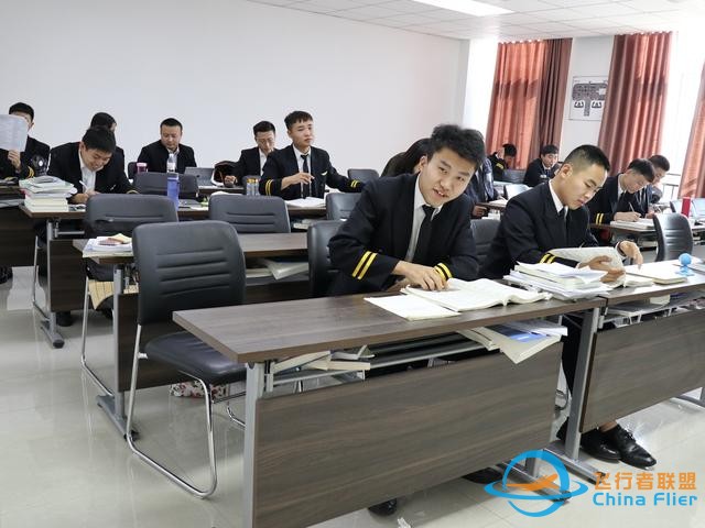 國(guó)際民航日｜解鎖這些航空冷門小常識(shí)讓你飛得更舒適！-9665