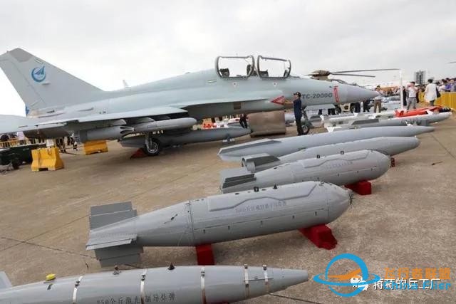 貴飛首爆FTC-2000G戰斗機先進座艙，一平三下時髦度爆表-1812
