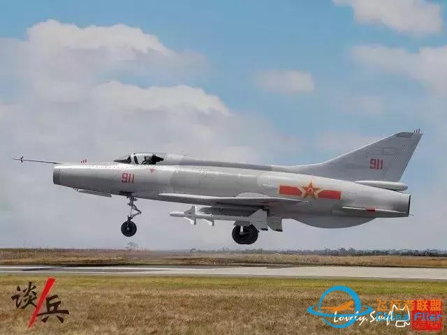 殲-12的設(shè)計思想非常先進，但這“中國式打法”能否奏效？-3749