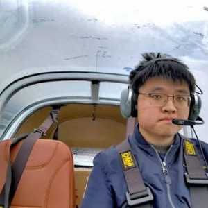 上海交大00后博士生愛上飛行，“開飛機就和開車一樣，唯手熟爾！”