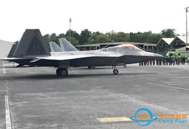 美軍情況越發(fā)不妙，美媒下了最后結(jié)論：F-35和B-21不敢輕易進(jìn)南海-8641