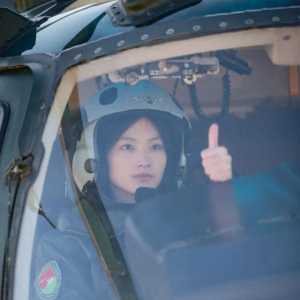 “00后”陸軍女飛行學員，太颯了！